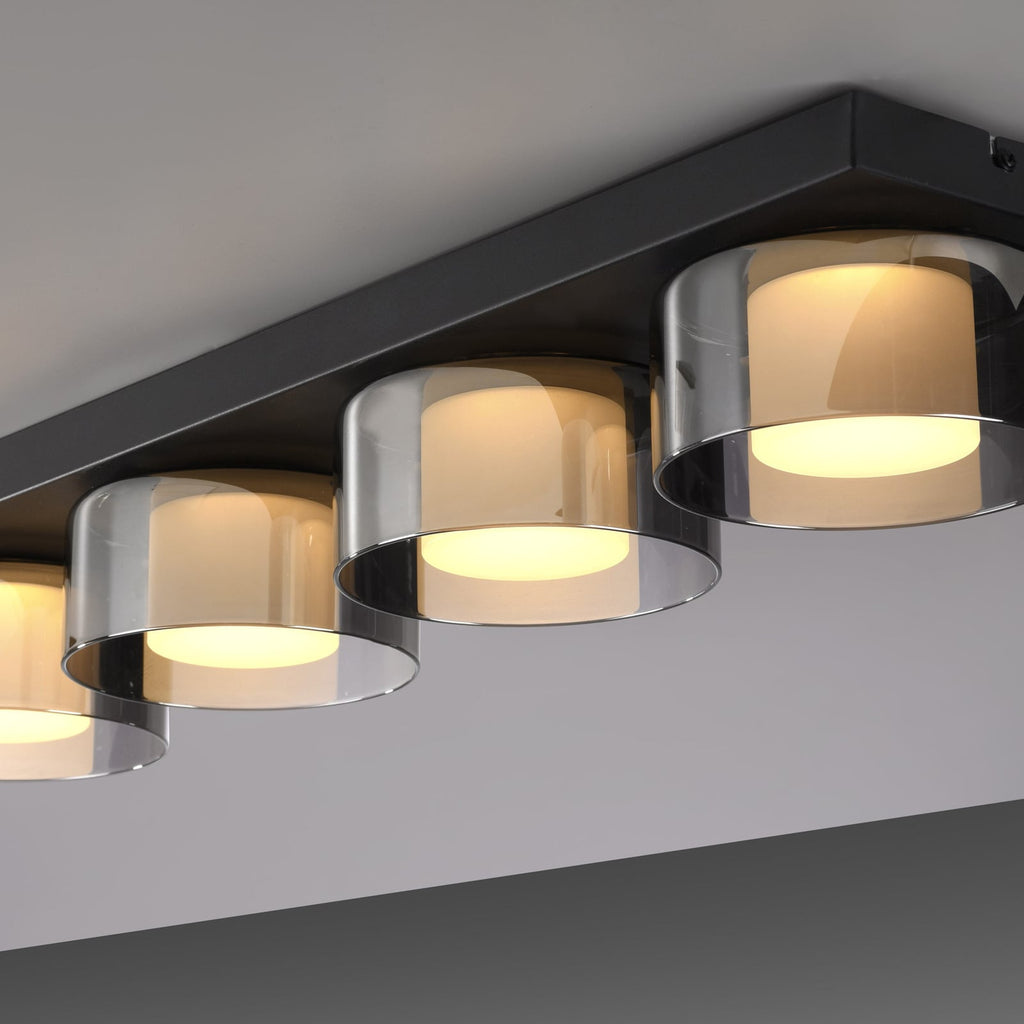 LED taklampe Rika 4-lys røykglass dimbar 70 cm nærbilde av lyskilde