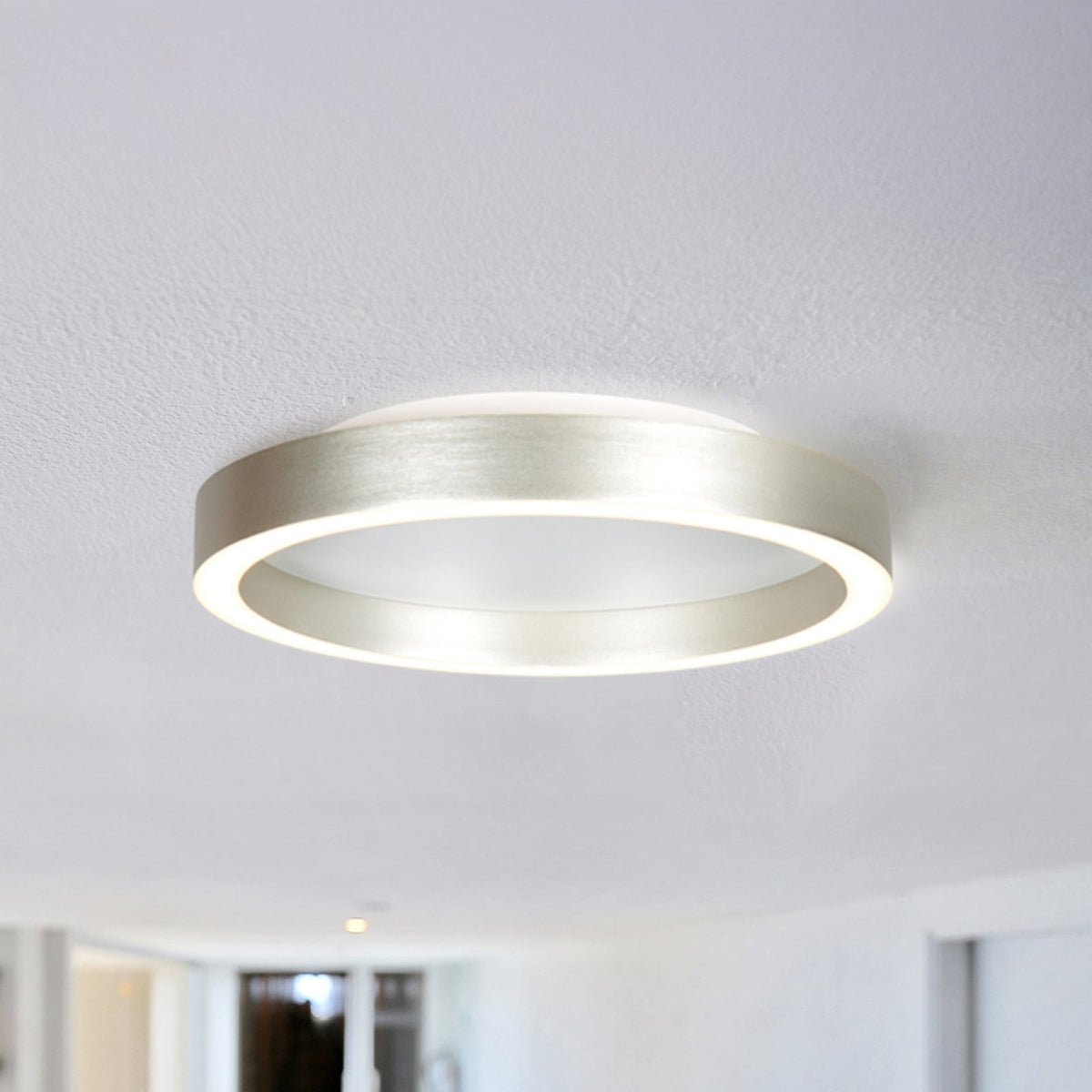 LED taklampe Ringlux dimbar stålgrå Ø30 cm 25W varmhvit forfra