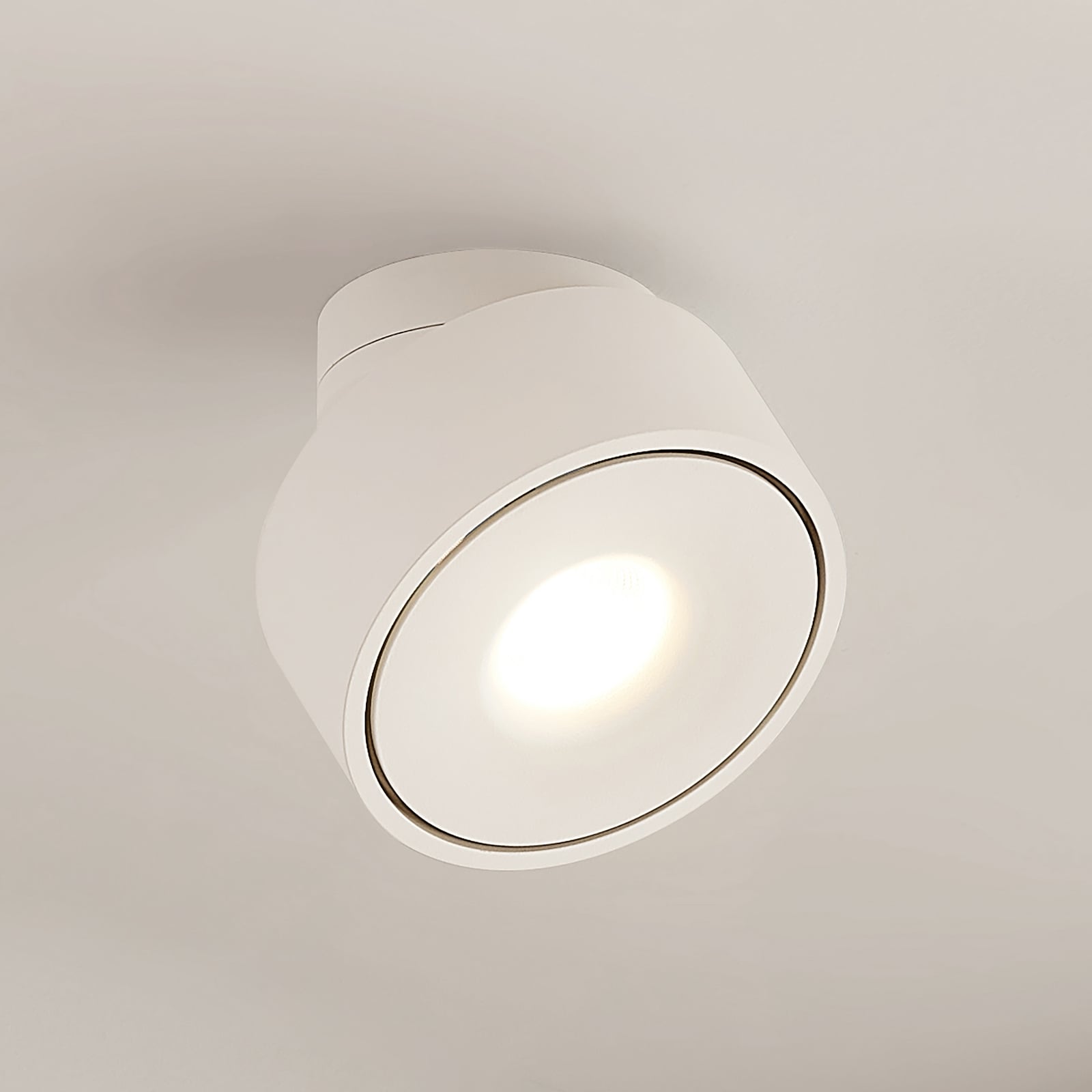 LED taklampe Rotari svingbar hvit aluminium Ø12 cm forfra