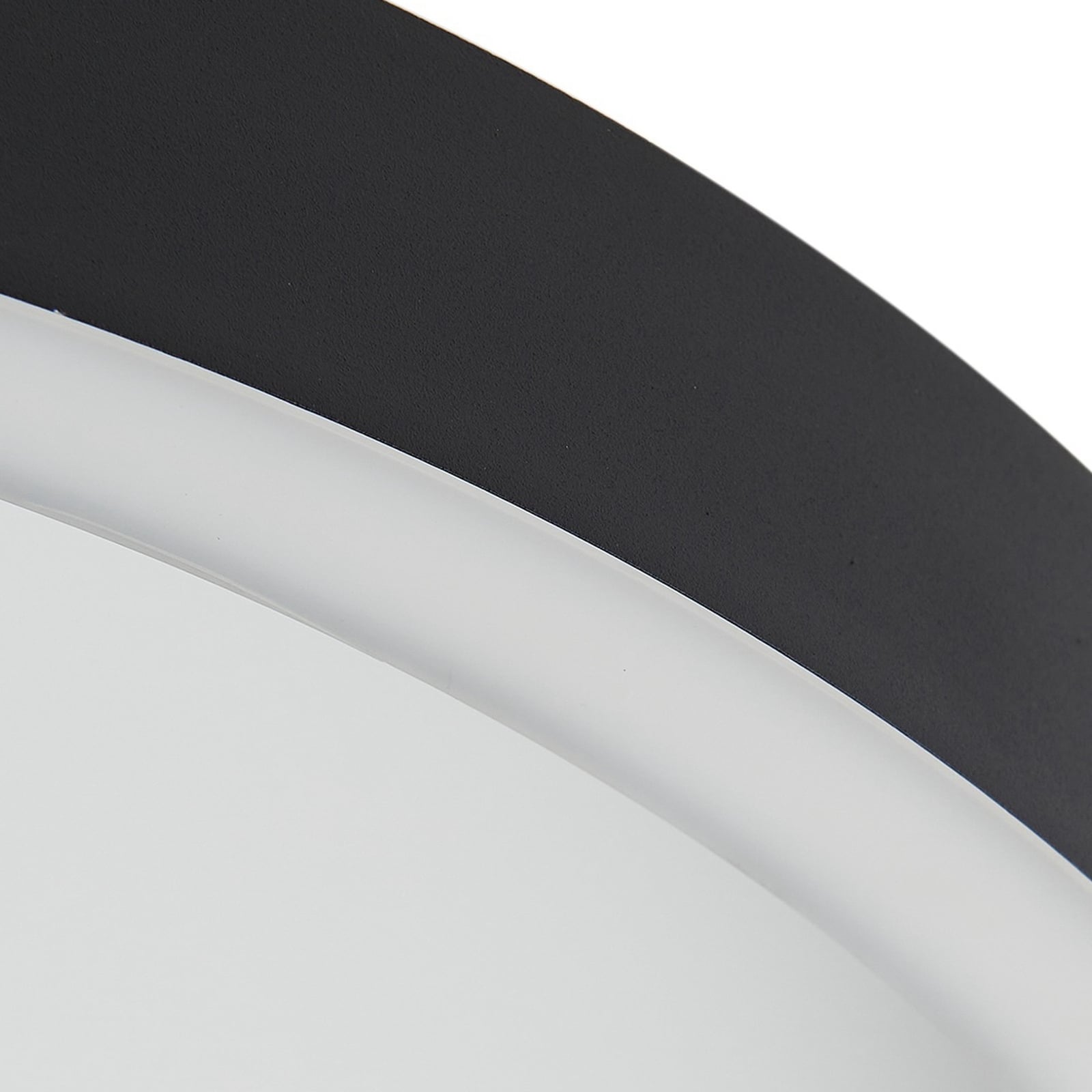 LED-taklampe Rotundo dimbar svart lysfunksjon