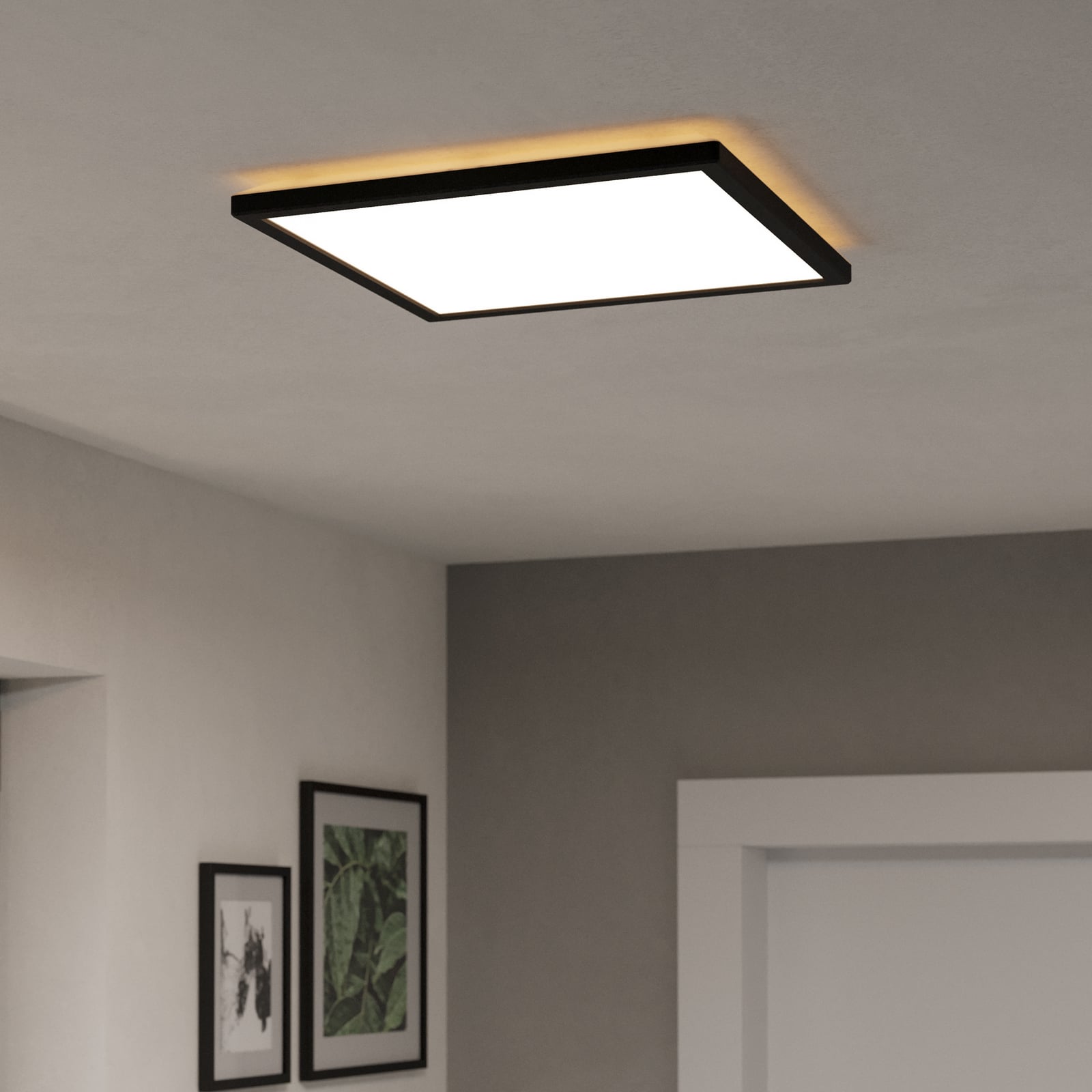 Baksiden av LED taklampe Rovito-Z dimbar CCT+RGB 39x39 cm IP44 svart