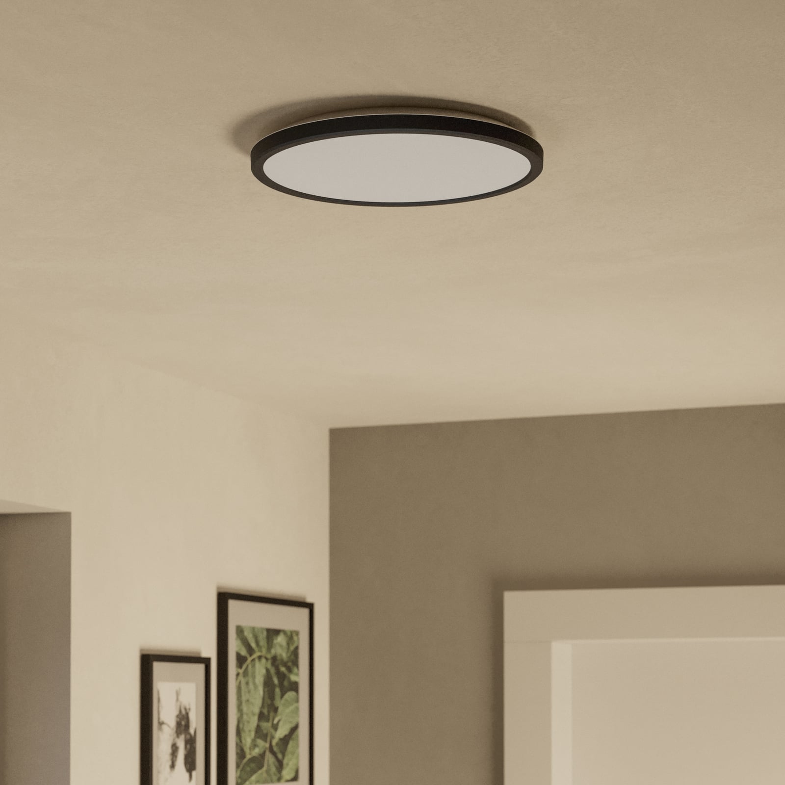 Montert LED taklampe Rovito-Z dimbar RGB CCT svart i rom
