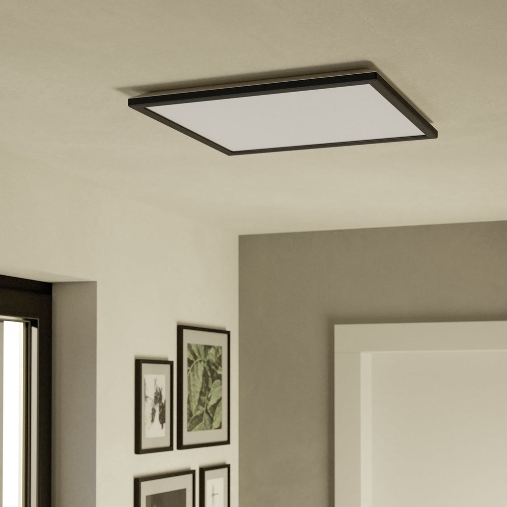 LED taklampe Rovito-Z RGBW dimbar 50x50 cm svart IP44 montert i rom