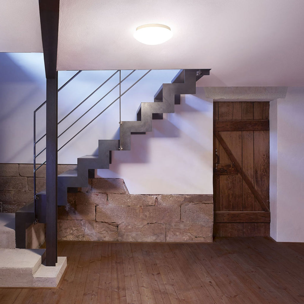 LED taklampe RS Pro P1 S med bevegelsessensor bakside