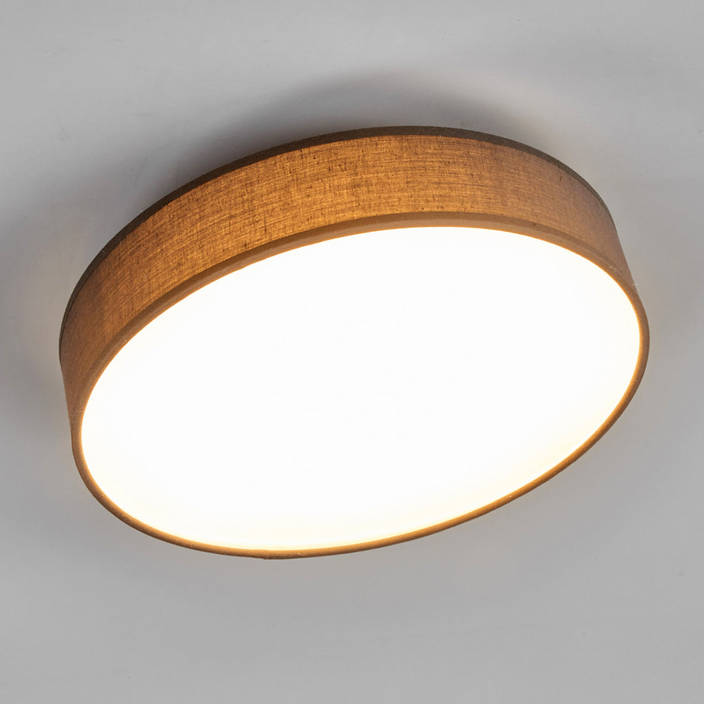 LED taklampe Saira grå tekstil montert i rom