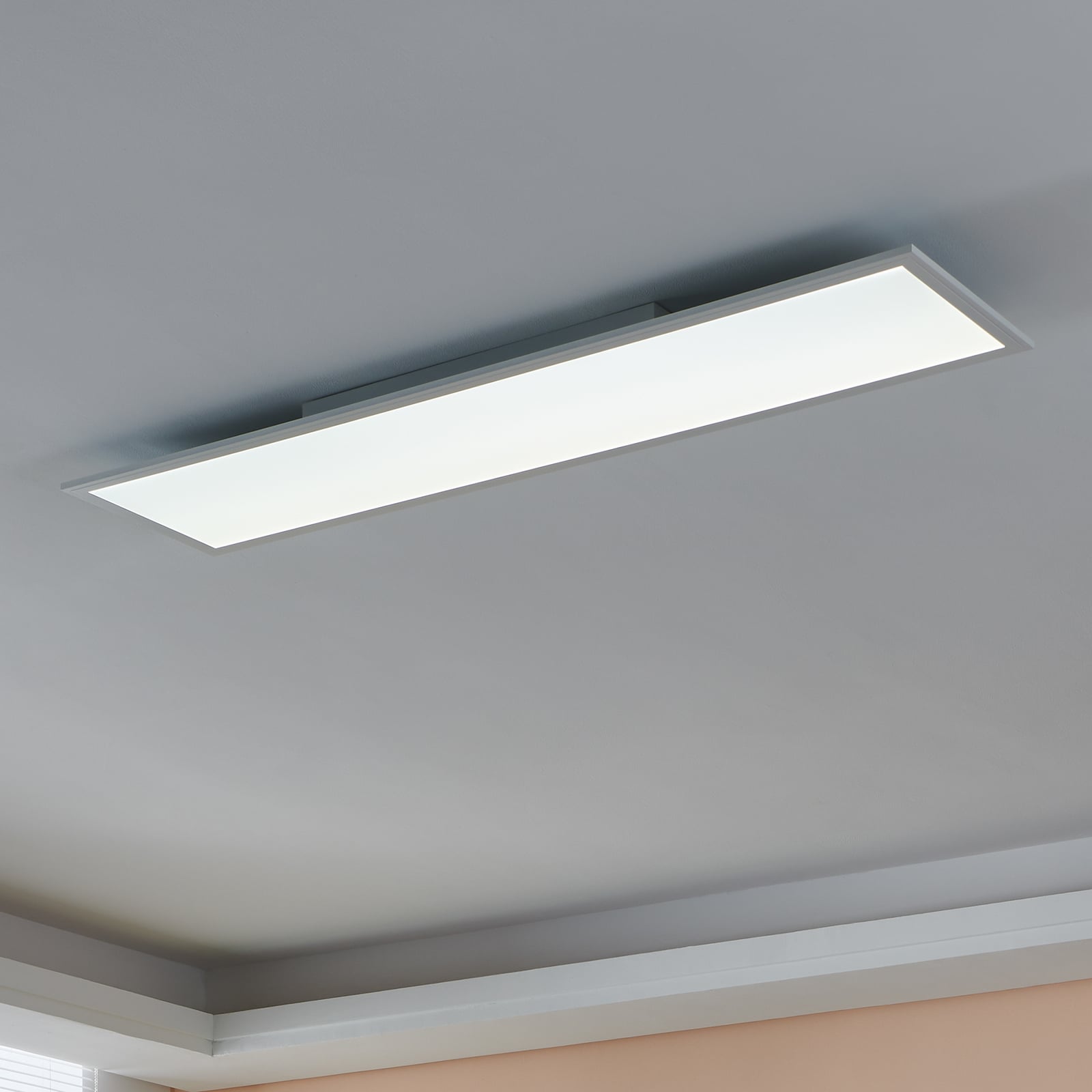 LED taklampe Salobrena-Z dimbar CCT 120x30 cm hvit forfra