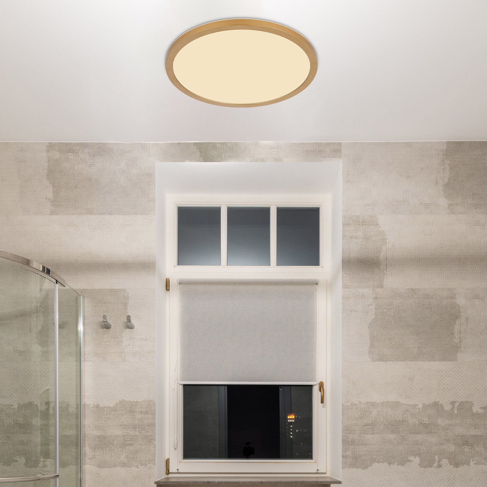 LED taklampe Sapana dimbar messing IP44 Ø29,5 cm bakside
