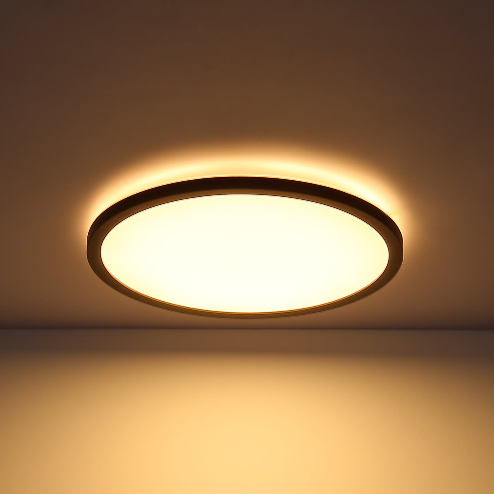 Detalj av LED taklampe Sapana rund dimbar svart