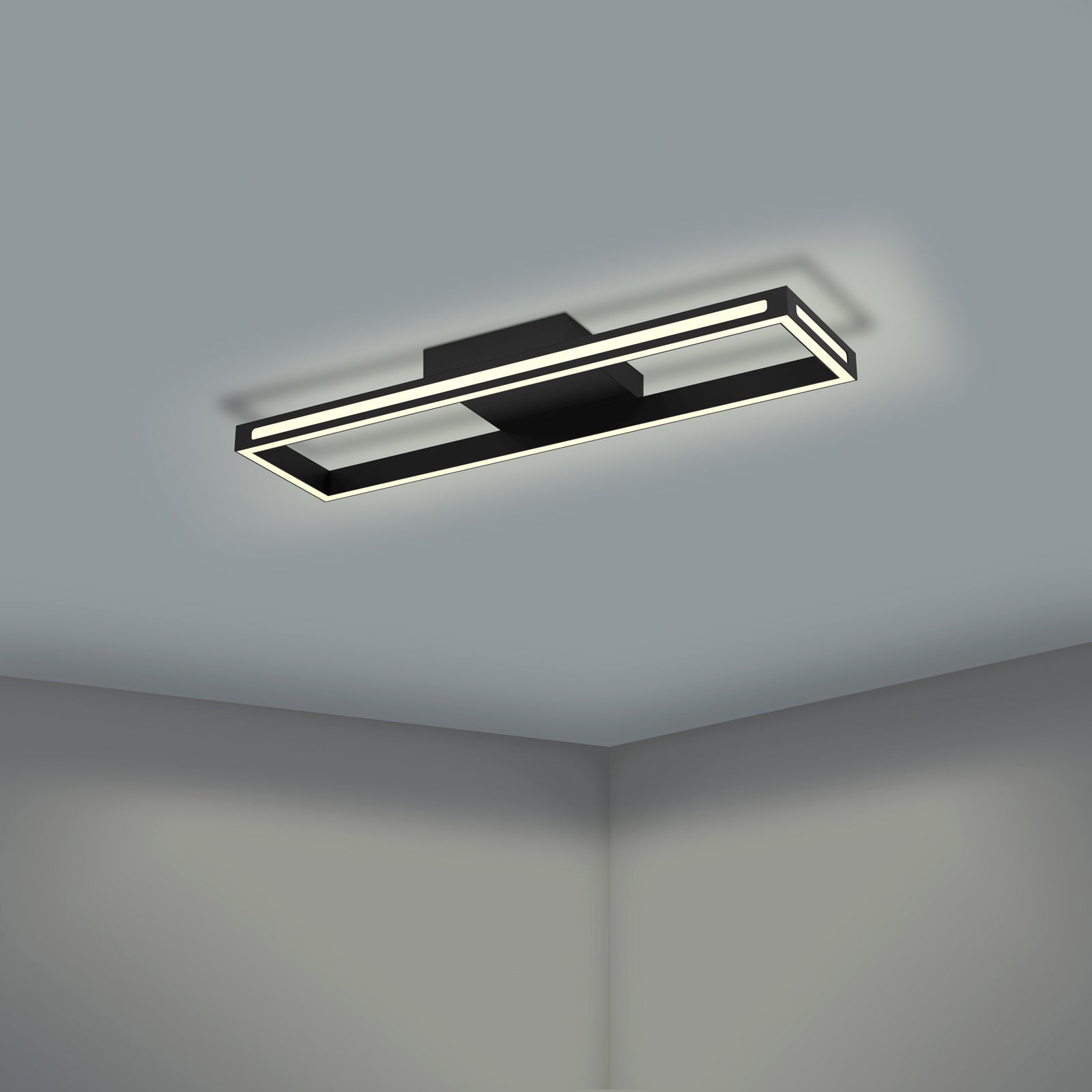 Nærbilde av LED taklampe Savilanas-Z dimbar CCT svart 77x20 cm lysdetalj