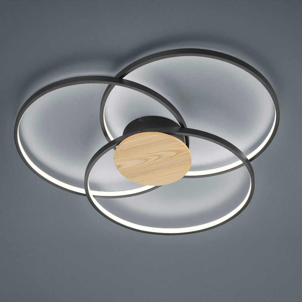 LED taklampe Sedona med tredetalj svart matt Ø80 cm forfra