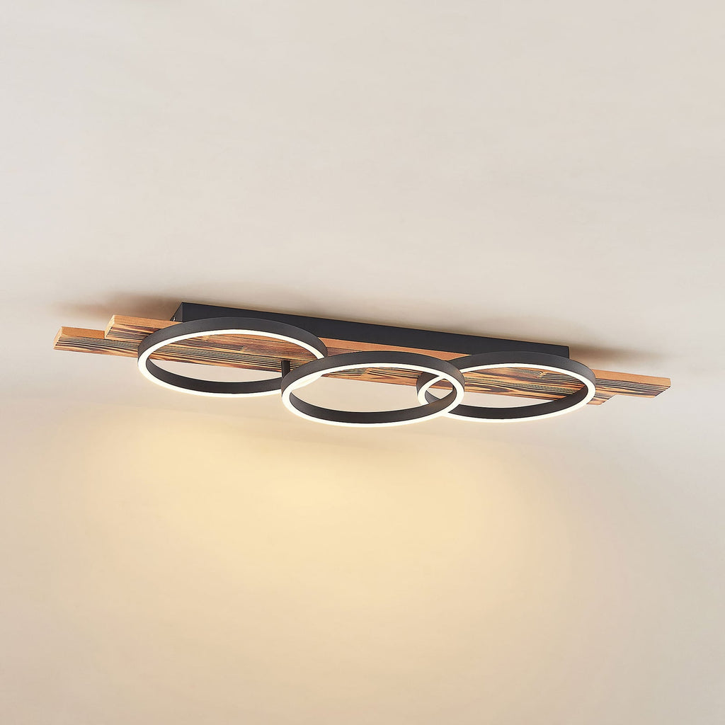 LED taklampe Sentoa dimbar tre/aluminium 100 cm 32W fra siden