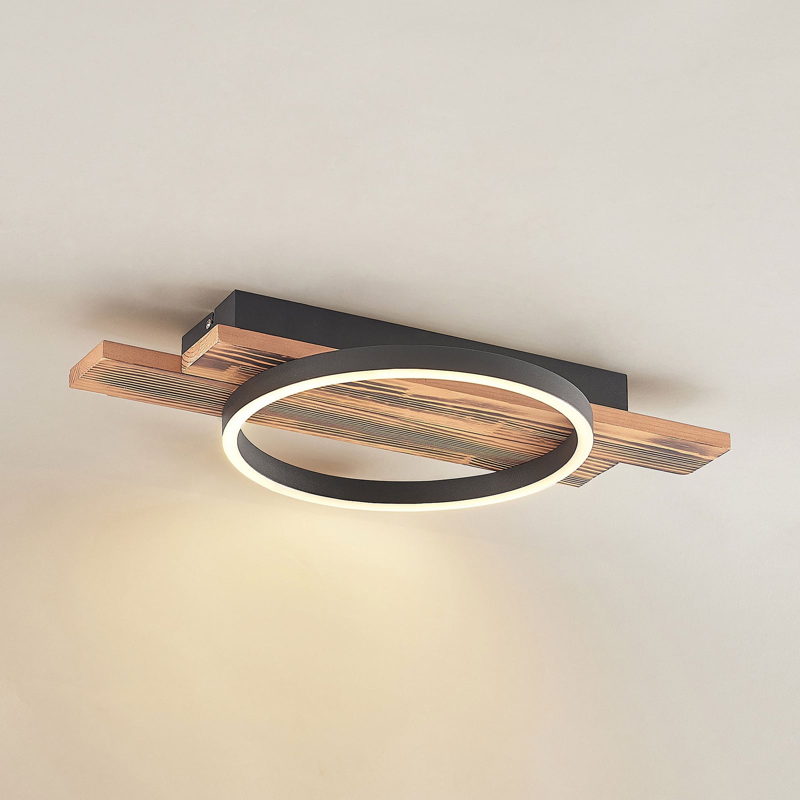 LED taklampe Sentoa tre og aluminium med dimmer