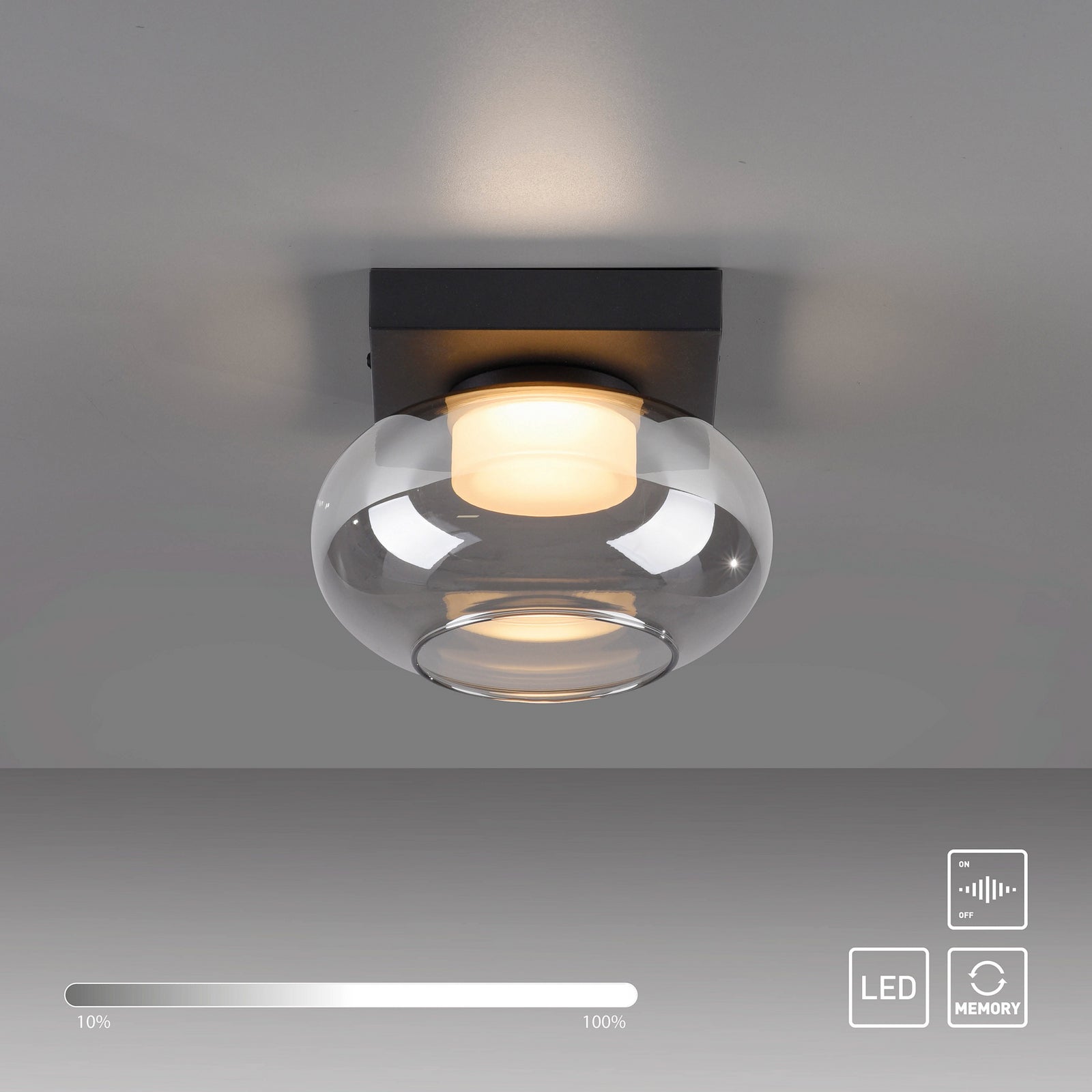 LED taklampe Sia røykgrå glass dimbar 20x20 cm lyser i mørkt rom