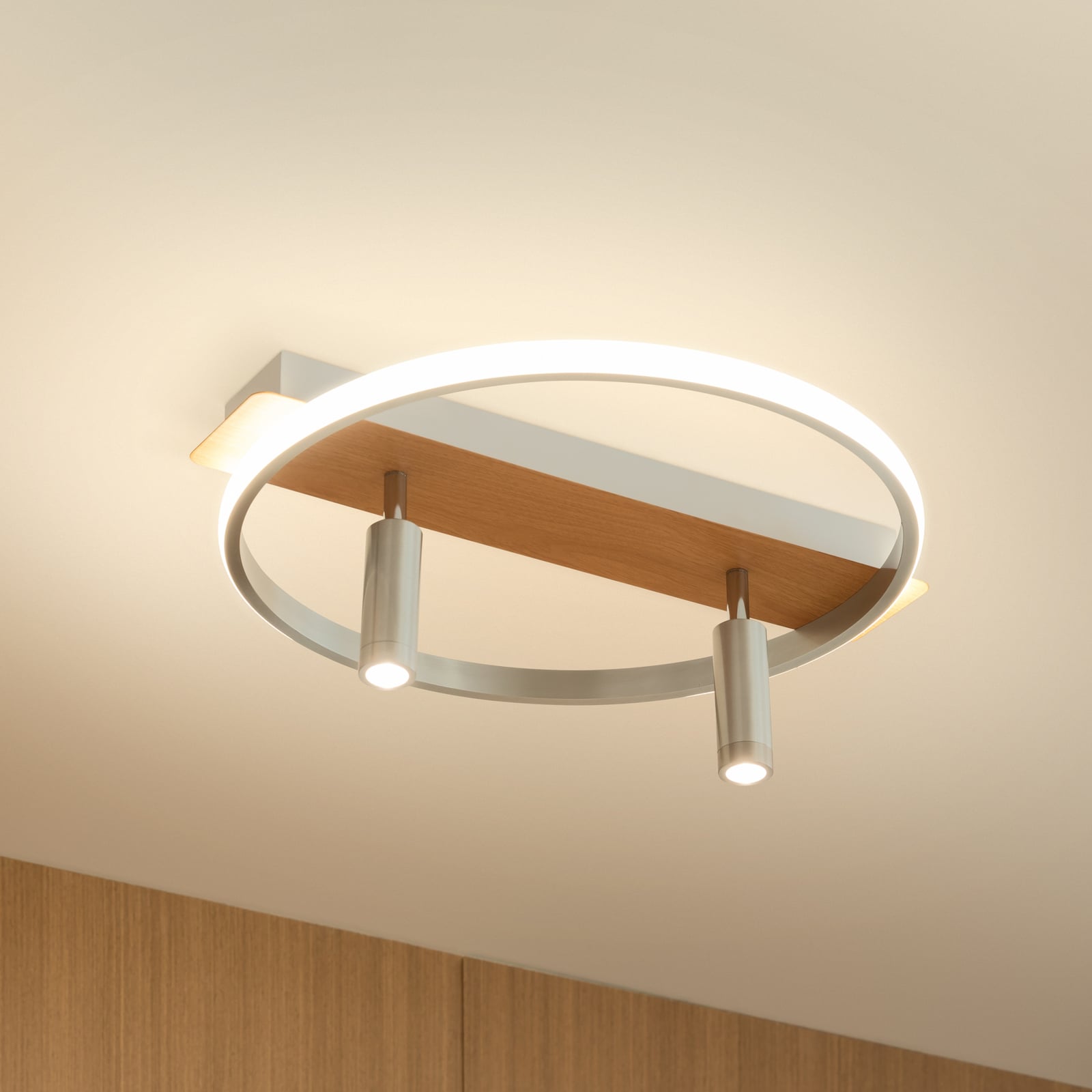 LED taklampe Signera 3-lys dimbar sølv 45 cm forfra