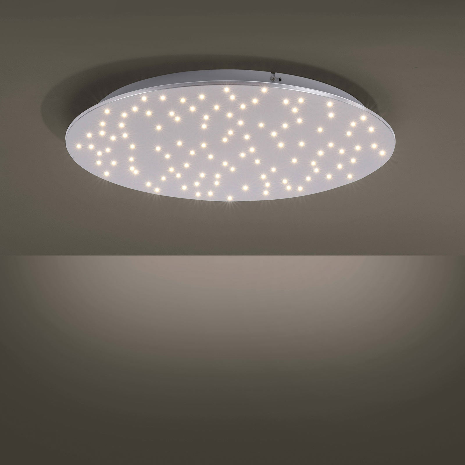 LED taklampe Sparkle CCT dimbar stål Ø48 cm montert i rom