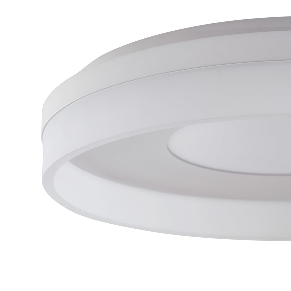 Nærbilde av LED taklampe Squillo dimbar RGBW CCT Tuya Ø50 cm hvit lysmodul
