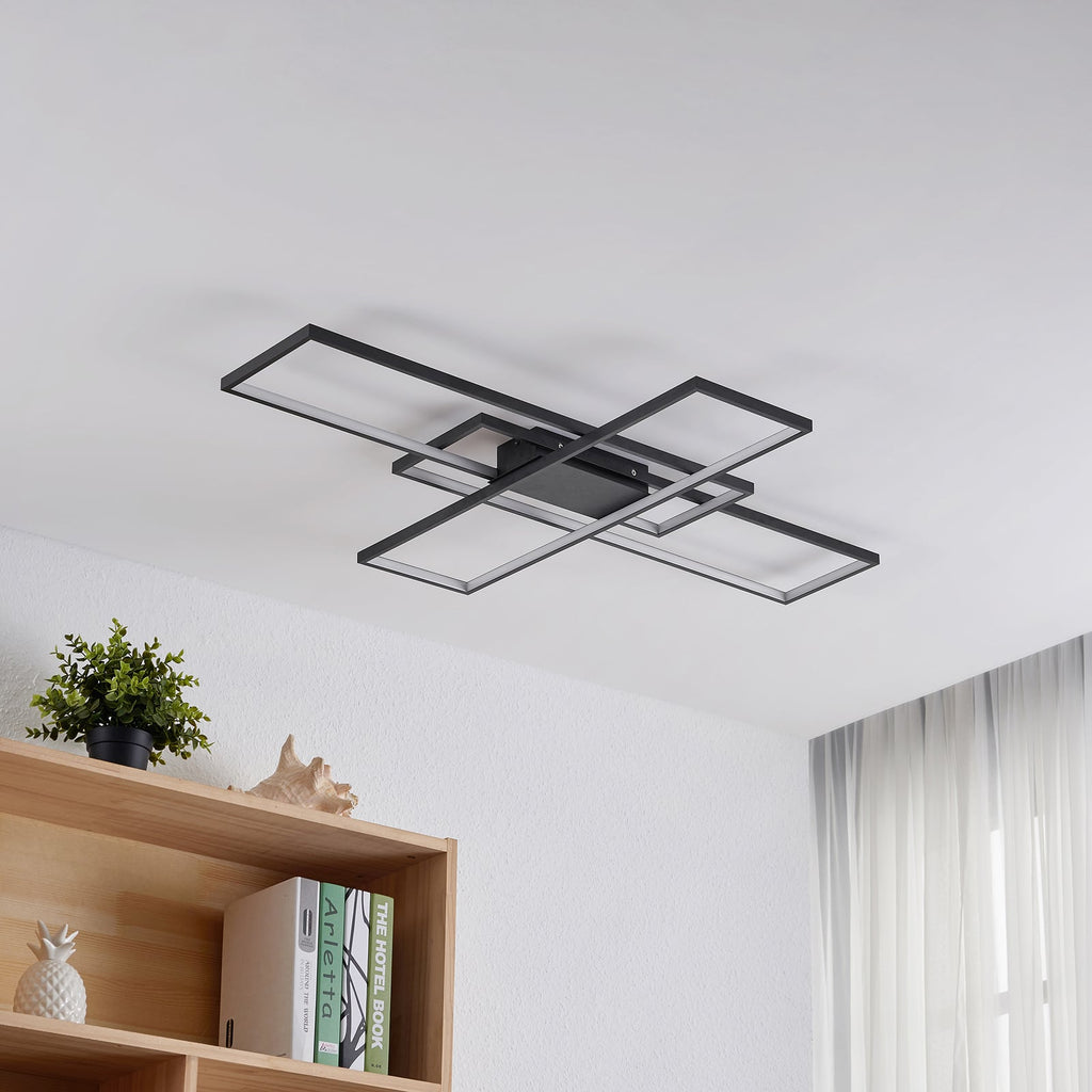 Detalj av LED taklampe Tetson svart metall 99 cm