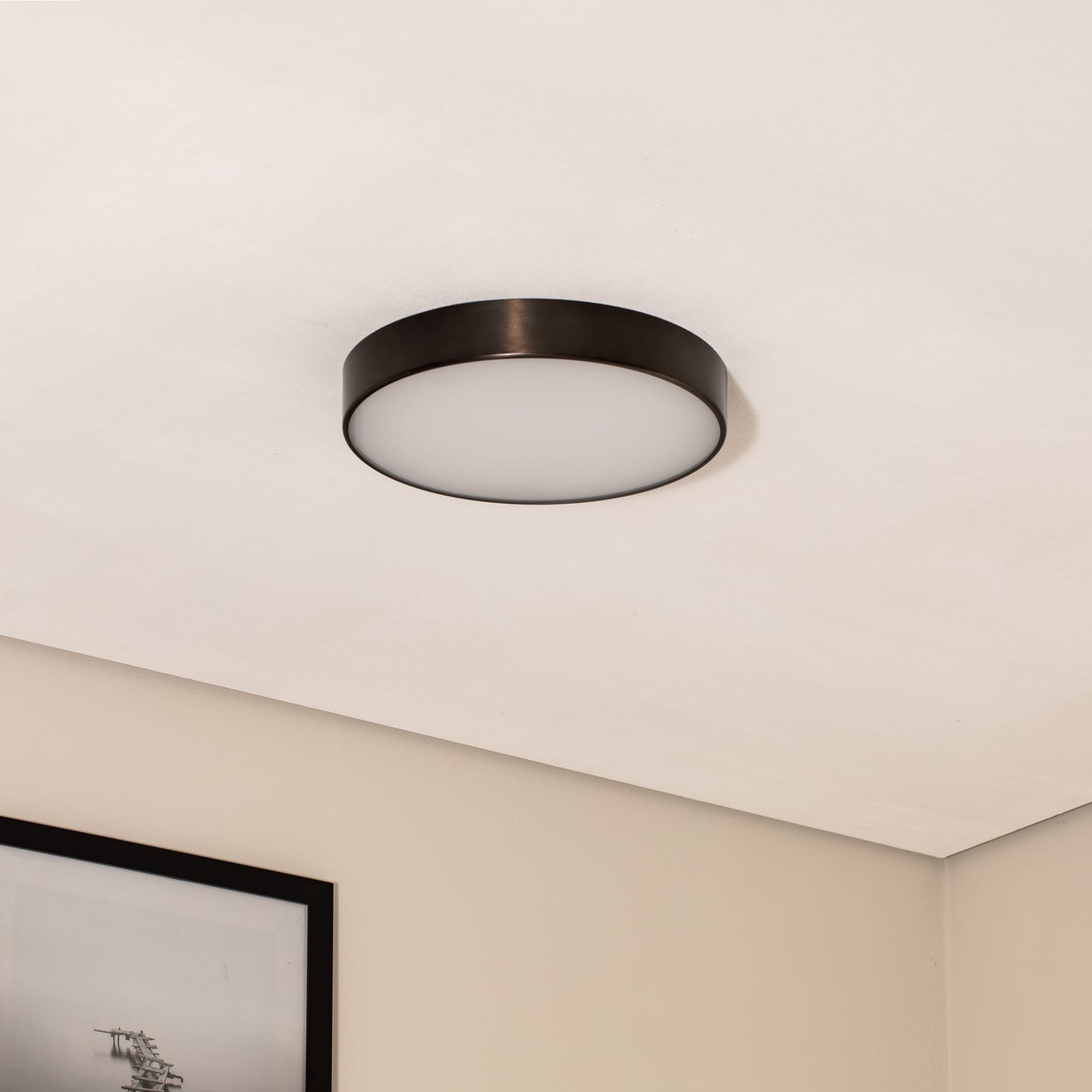 LED taklampe Timur antrasitt stål Ø34 cm detalj av materiale
