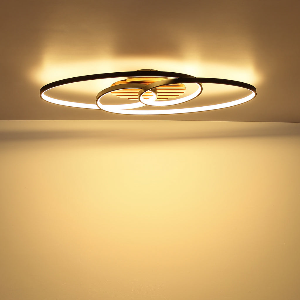 LED taklampe Tisha I svart matt/tre montert i rom