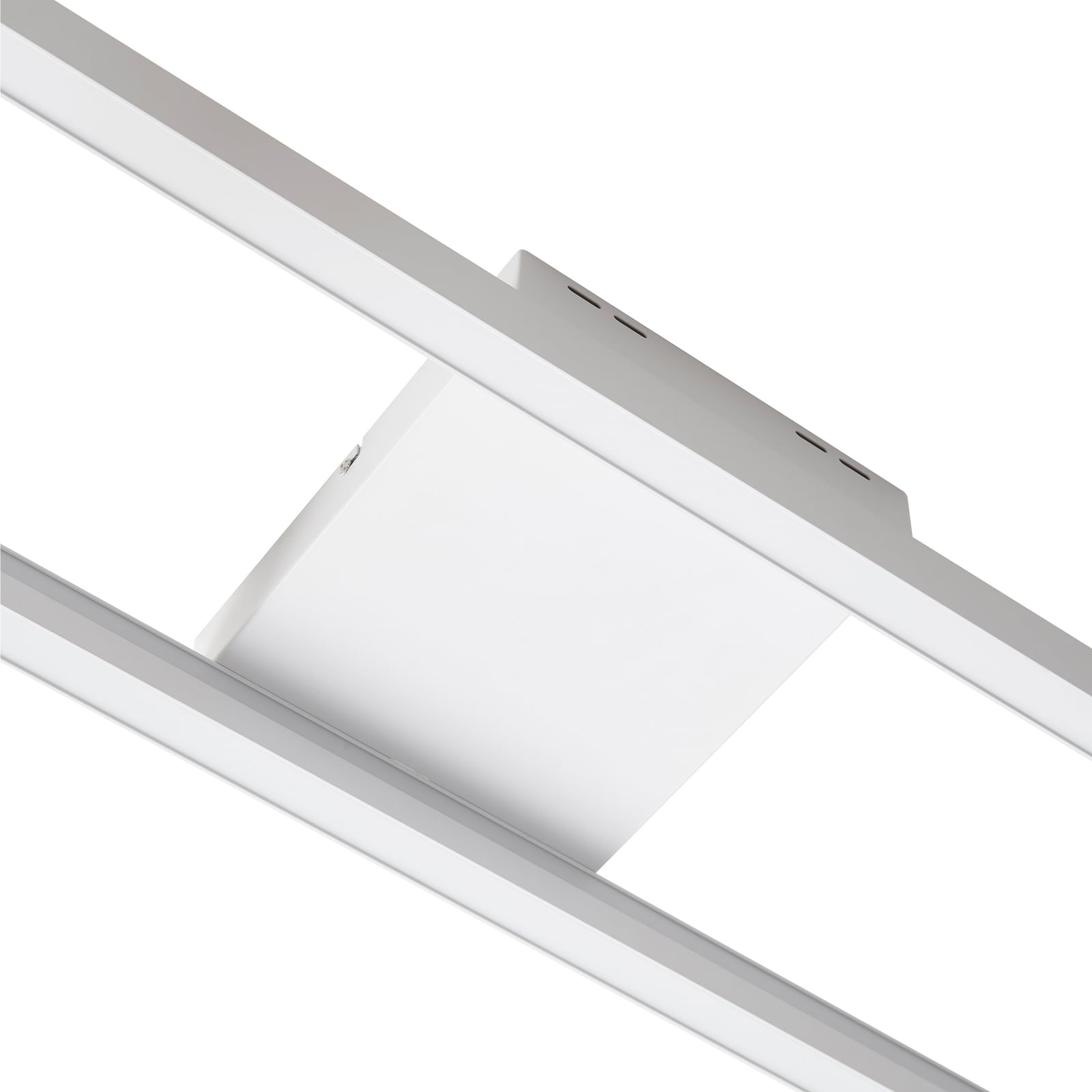 LED taklampe Tjado dimbar RGB CCT hvit 100 cm WiFi nærbilde av fjernkontroll