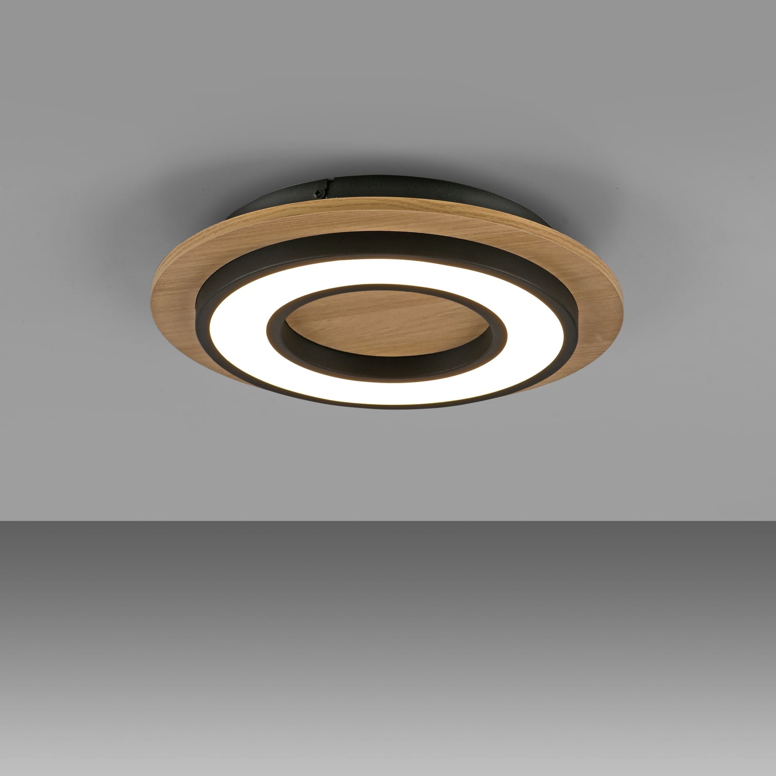 LED taklampe Tola rund tre/svart montert i tak