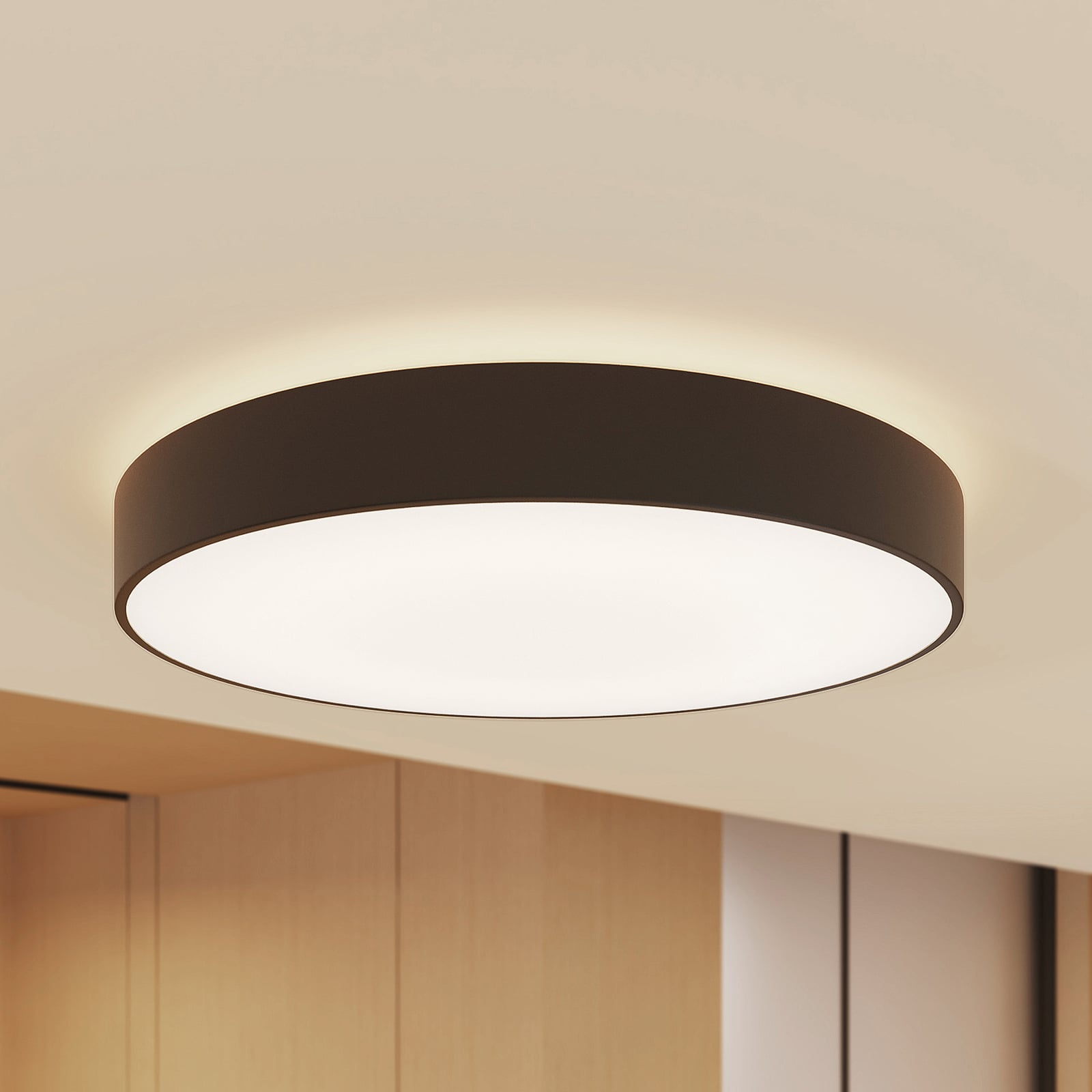 LED taklampe Vanida dimbar svart Ø60 cm forfra