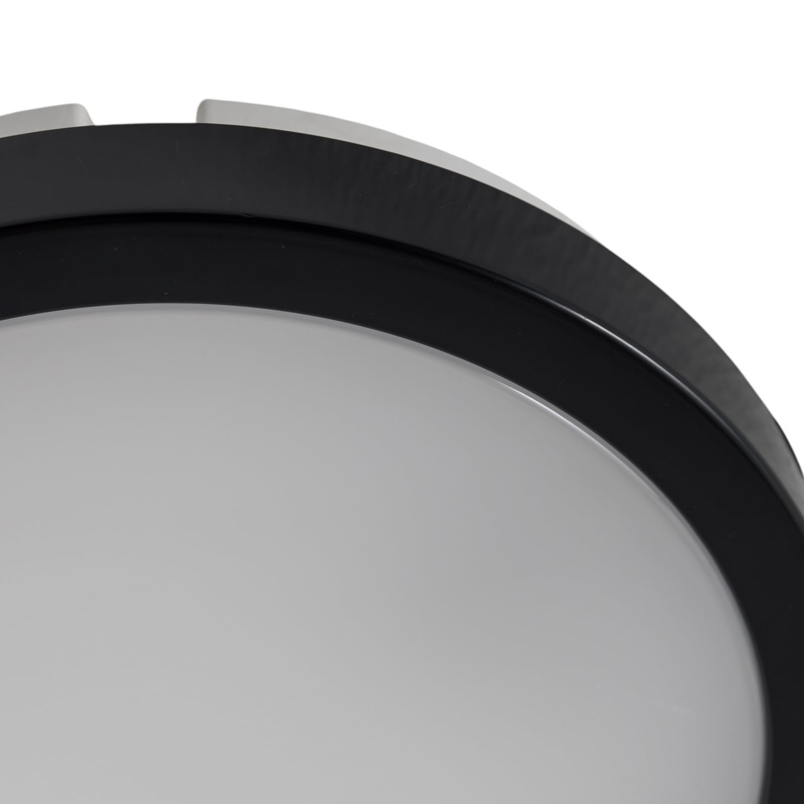 LED taklampe Vera svart plast Ø22 cm nærbilde