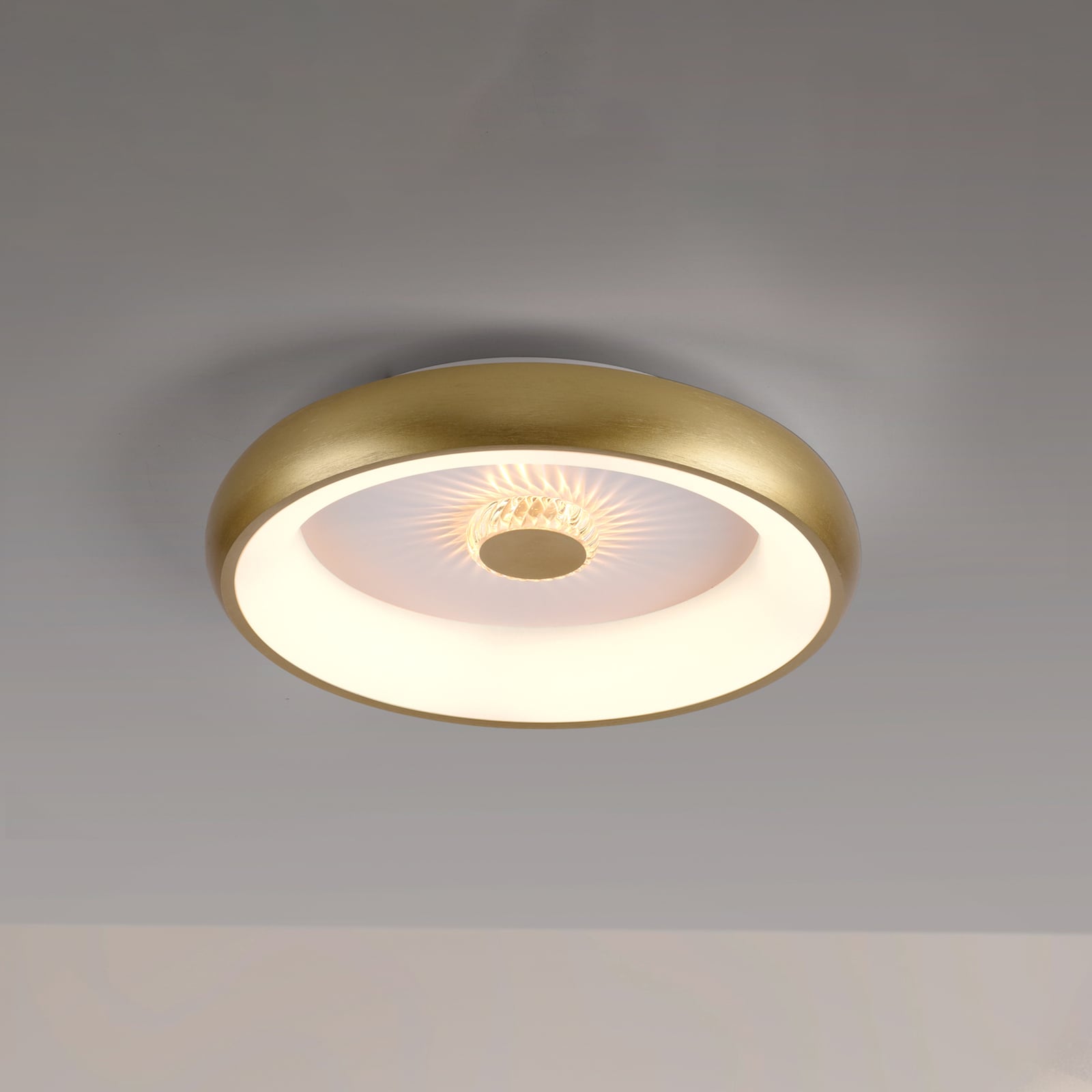 LED taklampe Vertigo dimbar CCT messing foran