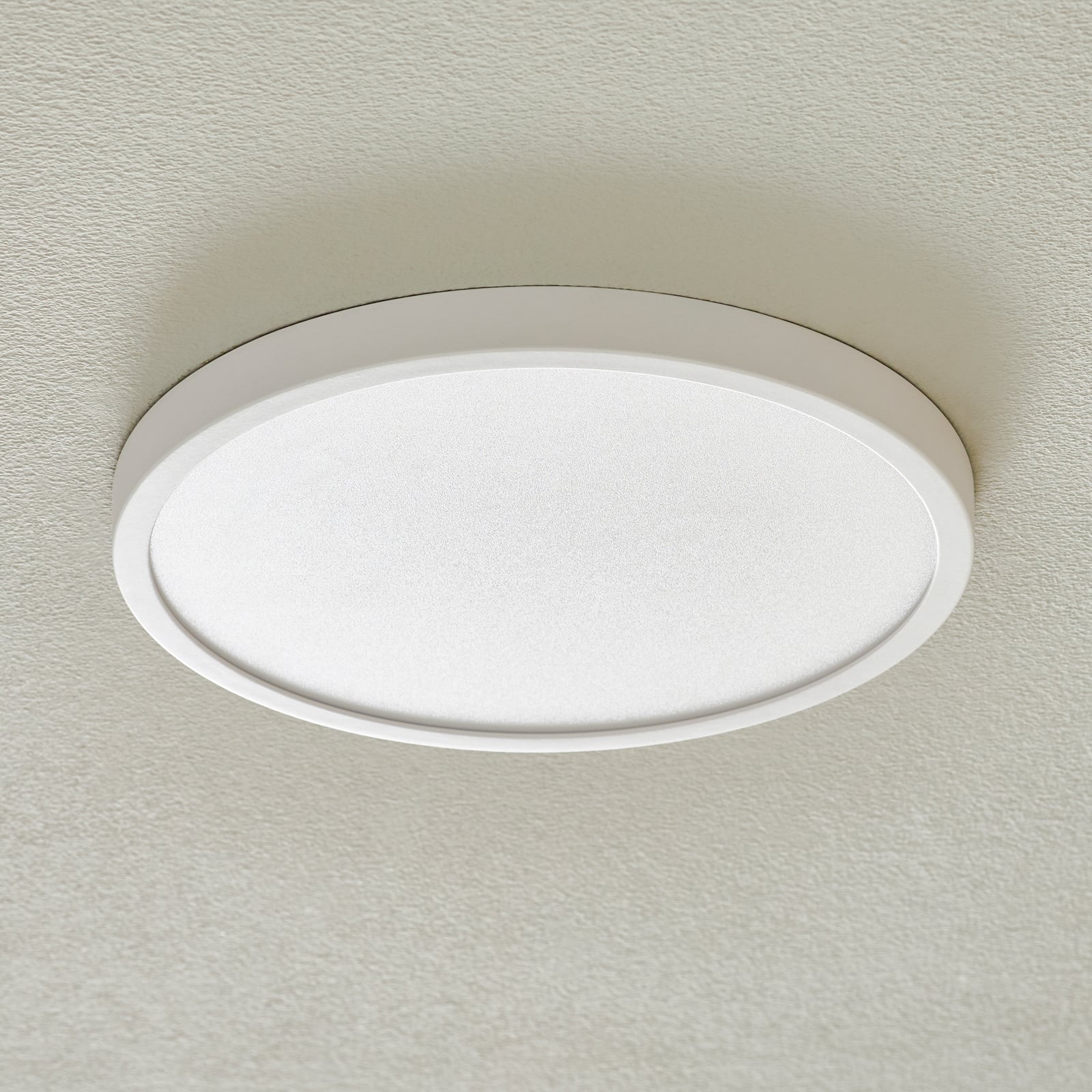LED taklampe Vika rund hvit aluminium bakside