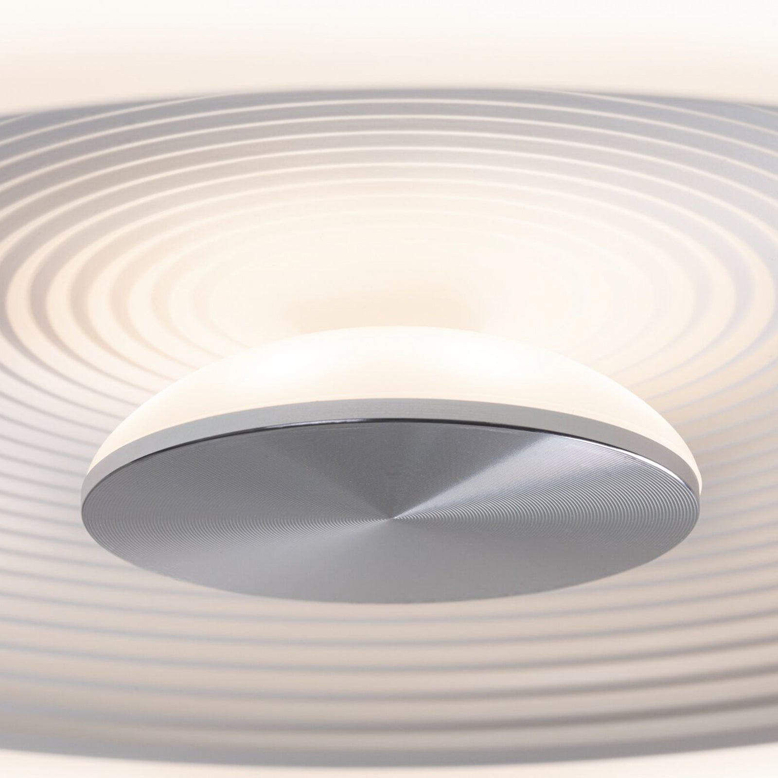 LED taklampe Volea dimbar hvit/sølv Ø40 cm IP44 nærbilde