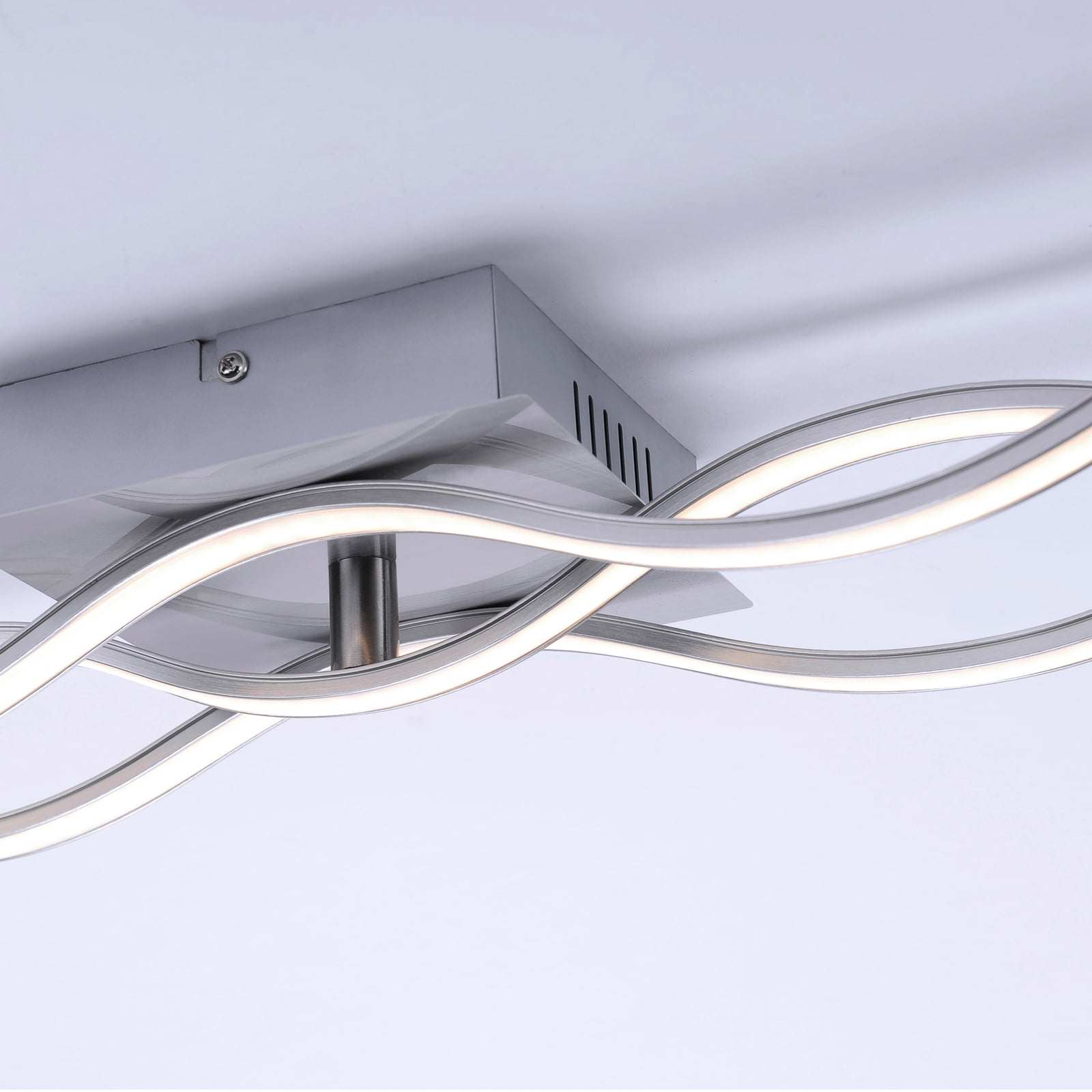 LED taklampe Wave aluminium stål nærbilde