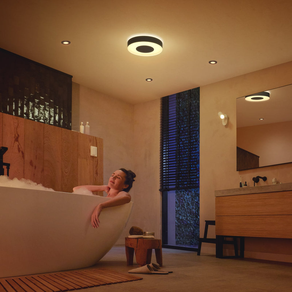 LED-taklampe Xamento med dimmer og stemmestyring funksjoner