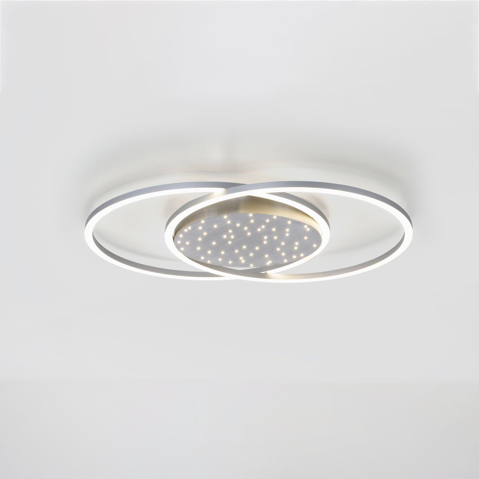 LED taklampe Yuki CCT dimbar med fjernkontroll forfra