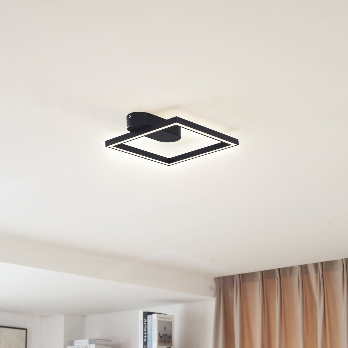LED taklampe Yulla svart aluminium bakside