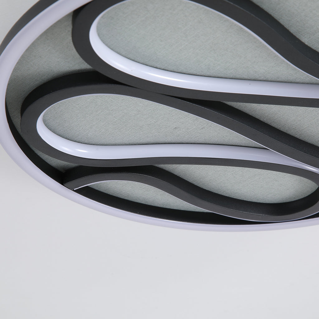 Montert LED taklampe Zendisc dråpemotiv dimbar svart Ø39 cm i rom