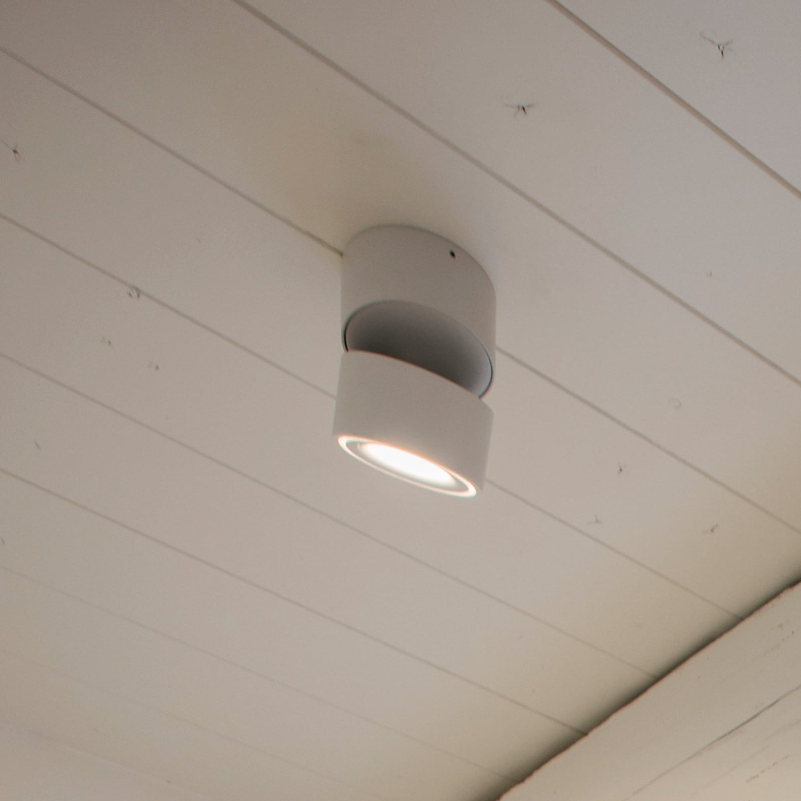 LED takspot Clippo dimbar dim-to-warm hvit Ø10 cm 13W forfra