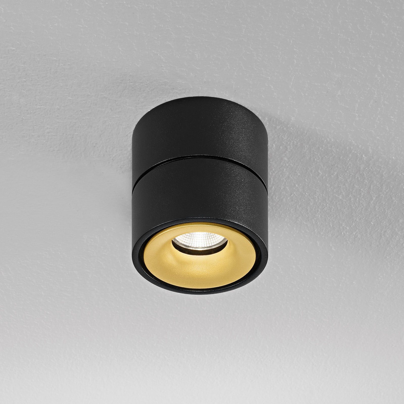 LED takspot Clippo dimbar dim-to-warm svart/gull forfra