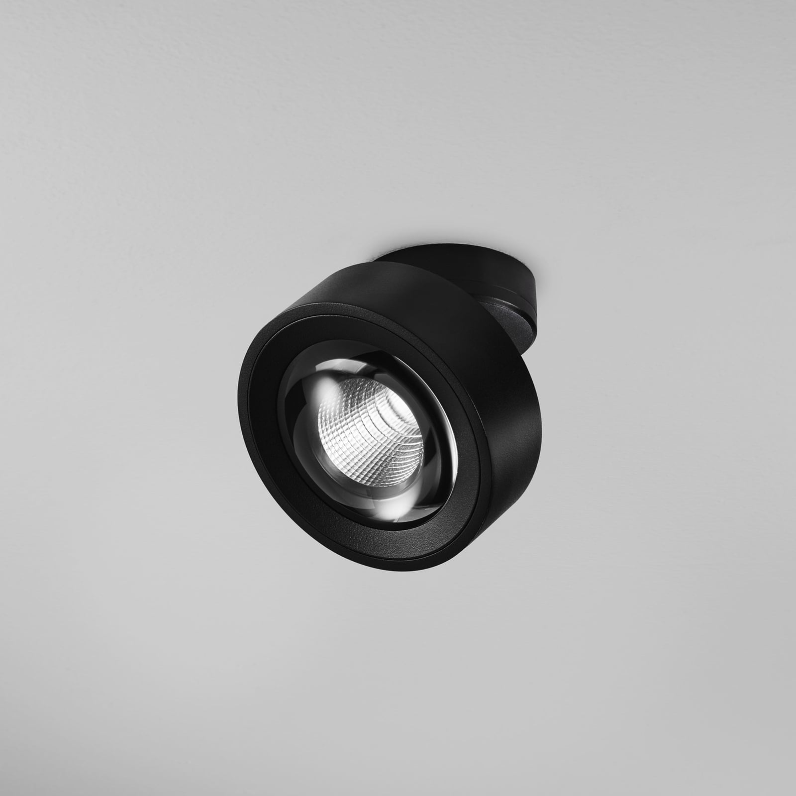 LED takspot Clippo Optic dimbar svart Ø12 cm dim-to-warm detalj av lampehode