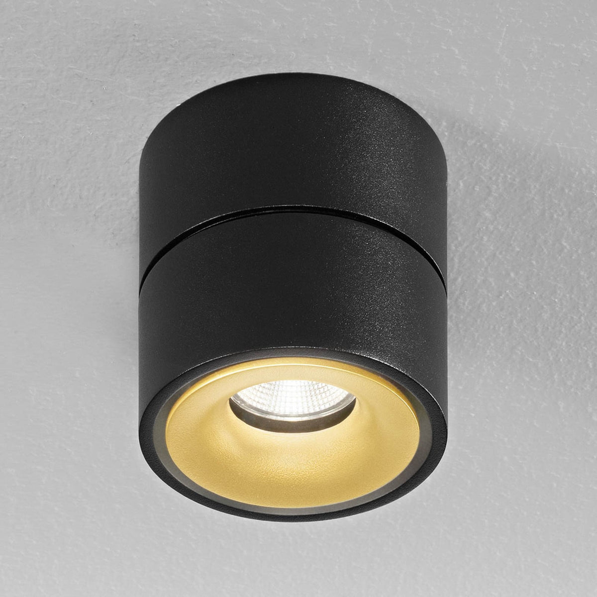 LED takspot Clippo S svart-gull forfra