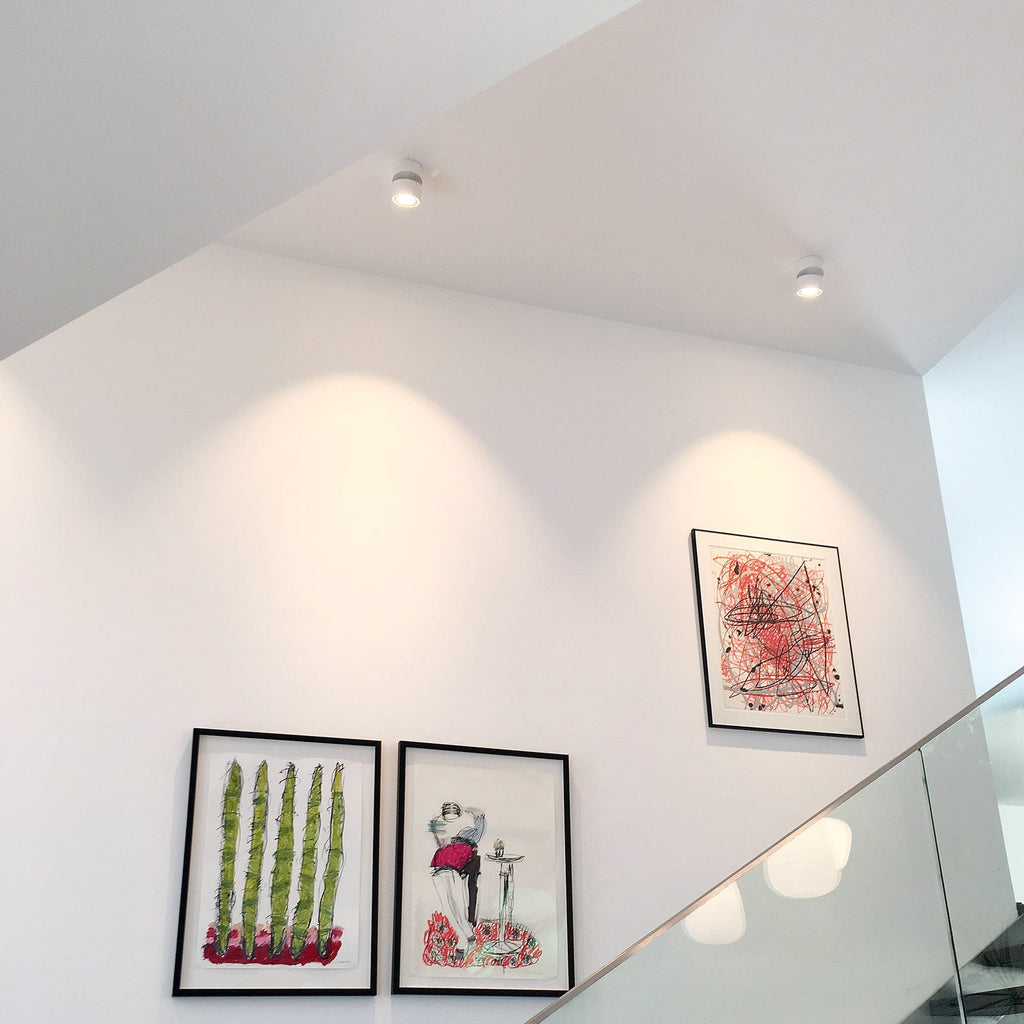 LED takspot Clippo svingbar hvit aluminium montert i tak