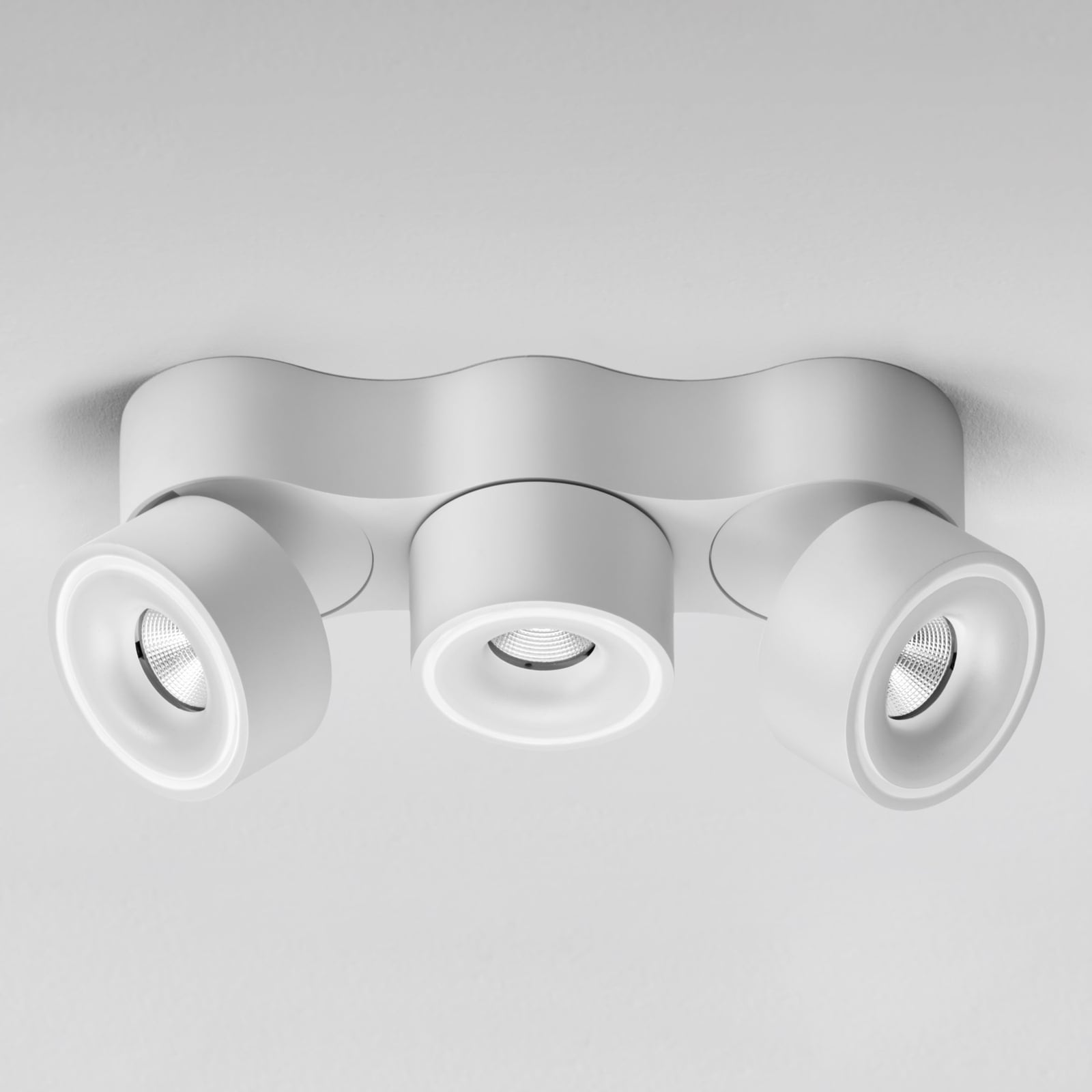 LED takspot Clippo Trio 3-lys dimbar hvit forfra