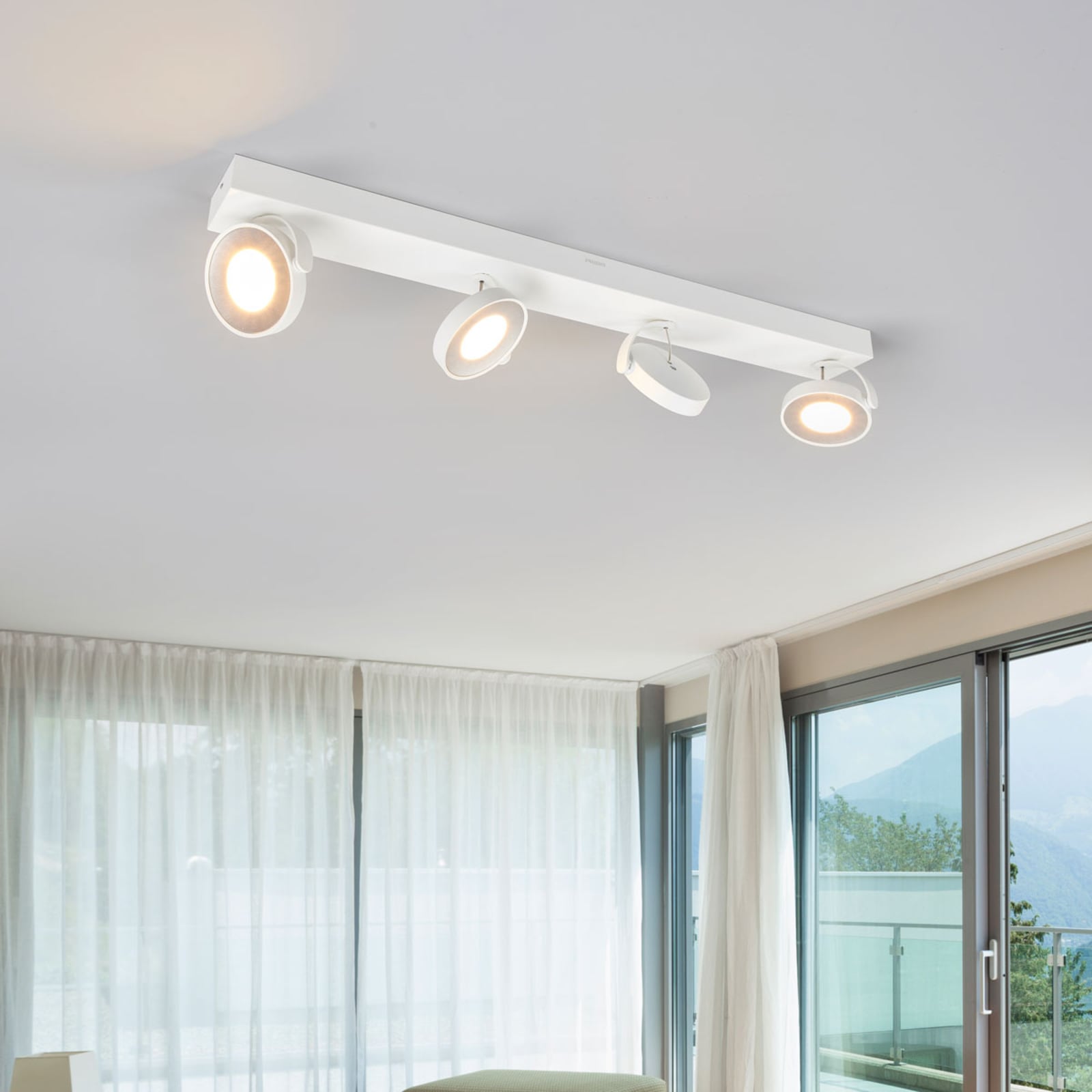 LED takspot Clockwork 4-lys hvit 16W varmhvit dimbar Philips forfra