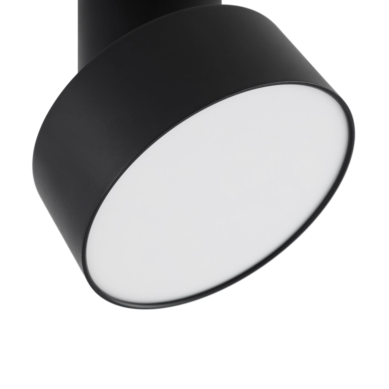 LED takspot Nivoria svingbar svart aluminium lys i bruk