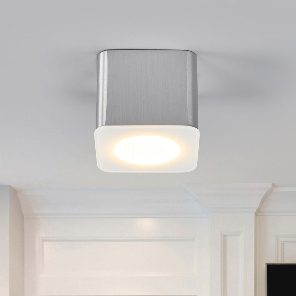 LED takspot Oso firkantet dimbar matt aluminium IP44 detalj