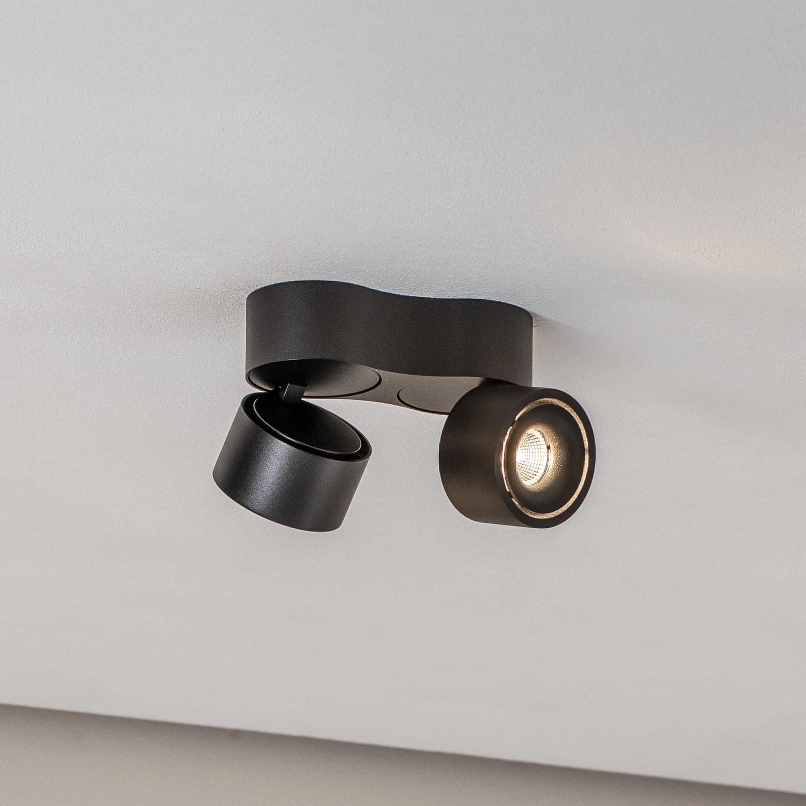 LED takspot Rotari 2-lys dimbar svart aluminium forfra