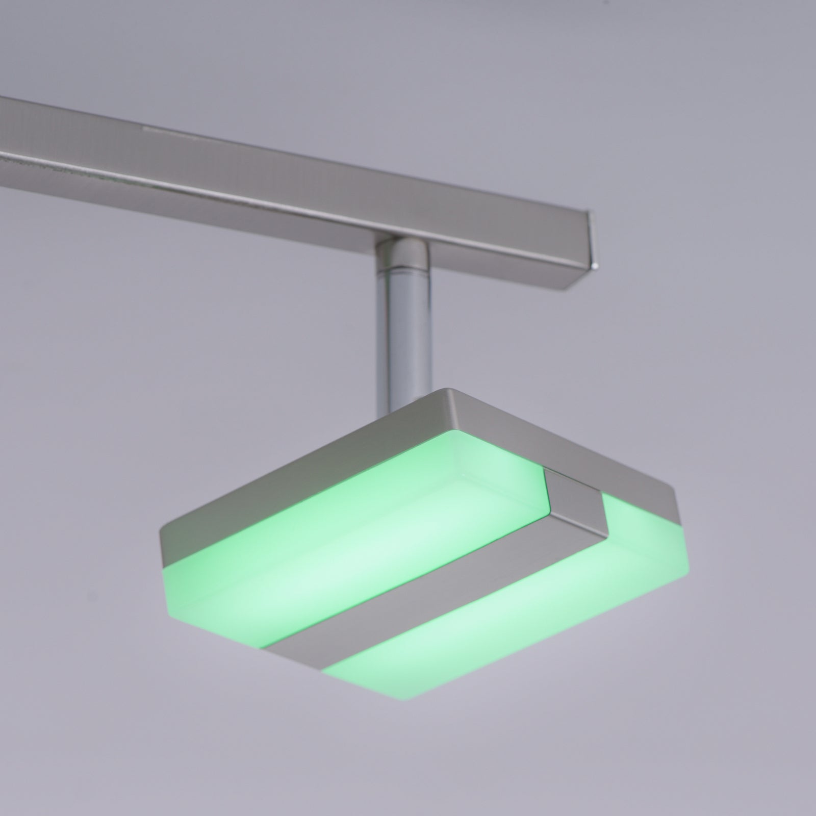 LED takspot Sabi 4-lys RGB dimbar med fjernkontroll stemmekontroll