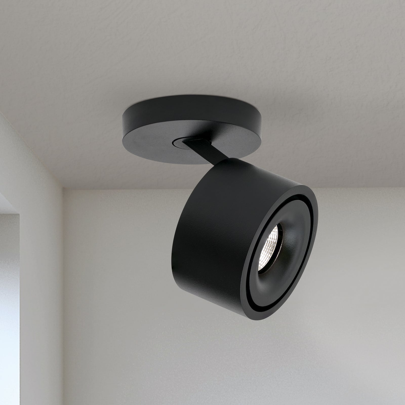 LED takspot Specter svart aluminium detalj