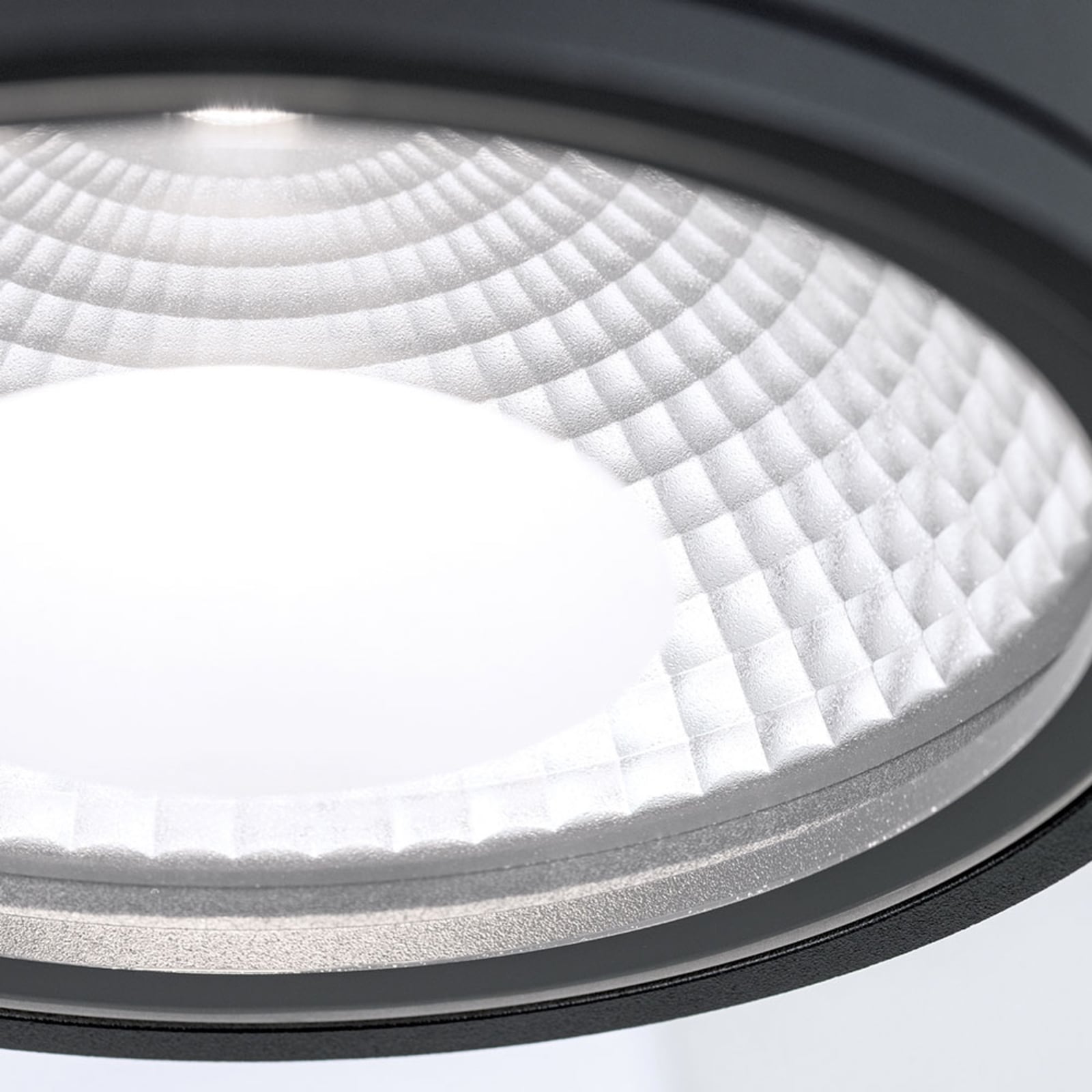 LED takspot Sputnik svart Ø14,5 cm 13W IP65 lysdetalj