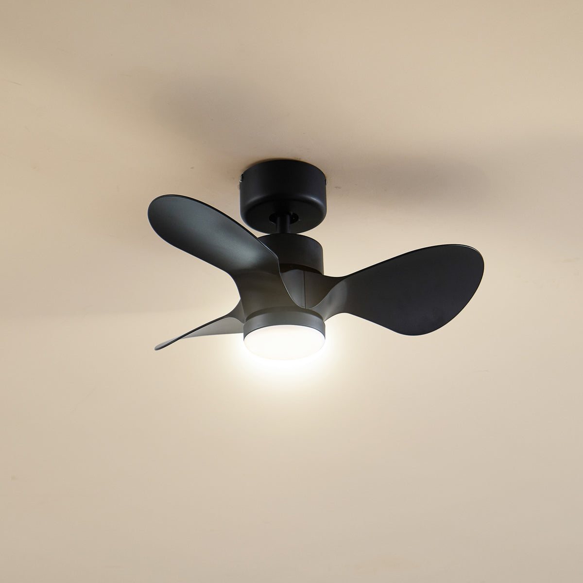 LED takvifte Enon dimbar CCT svart DC Ø61 cm forfra