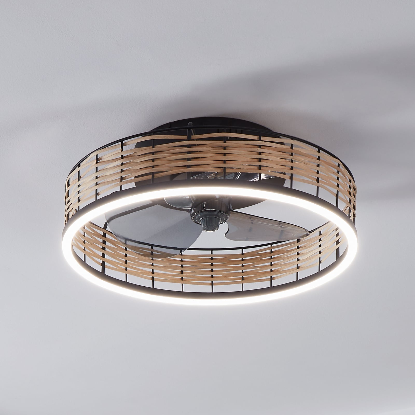 LED takvifte Frana med lys dimbar rattan Ø50 cm CCT forfra
